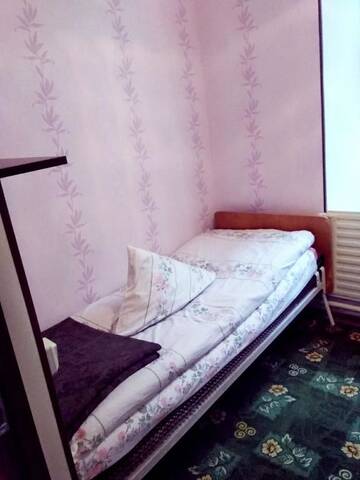 Фото номера Двухместный номер с 2 отдельными кроватями Гостевой дом Riverside Guest house Mashkhur г. Arslanbob 16