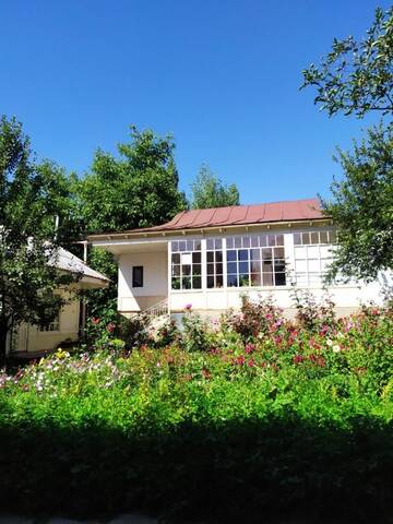 Фотографии Гостевой дом Riverside Guest house Mashkhur г. Arslanbob (Киргизия) №1 Фото Гостевой дом Riverside Guest house Mashkhur г. Arslanbob 1