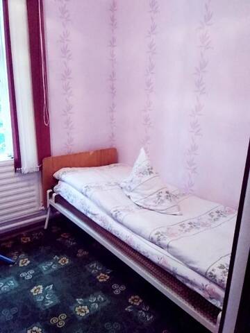 Фото номера Двухместный номер с 2 отдельными кроватями Гостевой дом Riverside Guest house Mashkhur г. Arslanbob 9